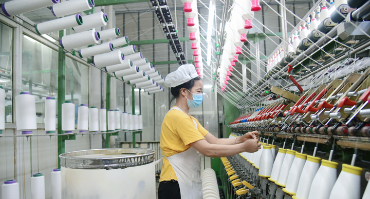 洪澤：紡織企業(yè)趕制訂單忙